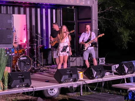 Conteneur scène en action (1)